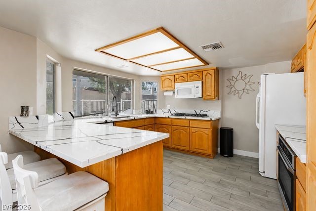 Photo 9 of 37, 5445 El Roble Court