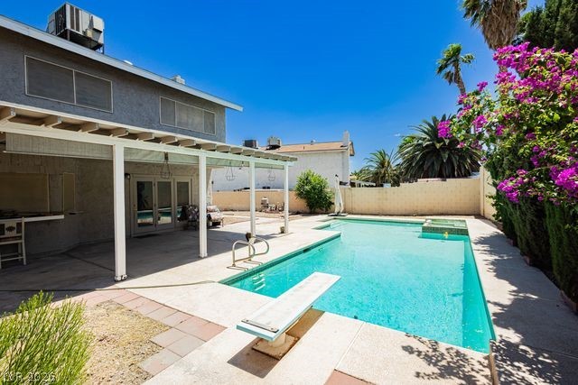 Photo 35 of 37, 5445 El Roble Court