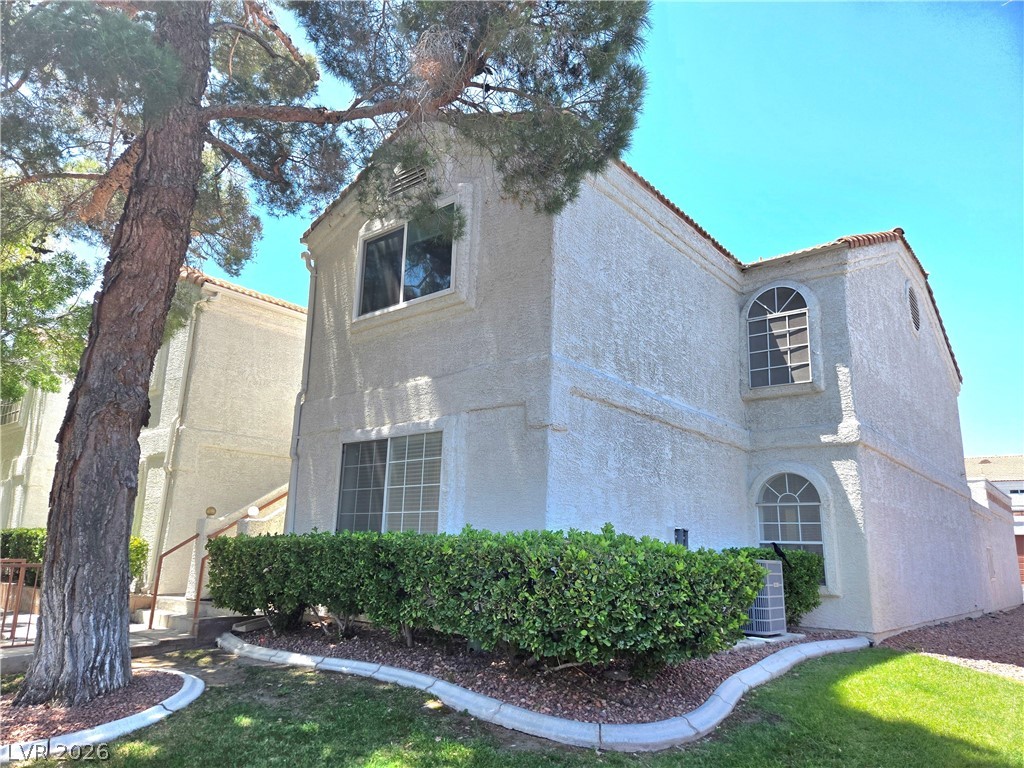 Photo 2 of 1800 Edmond Street #145