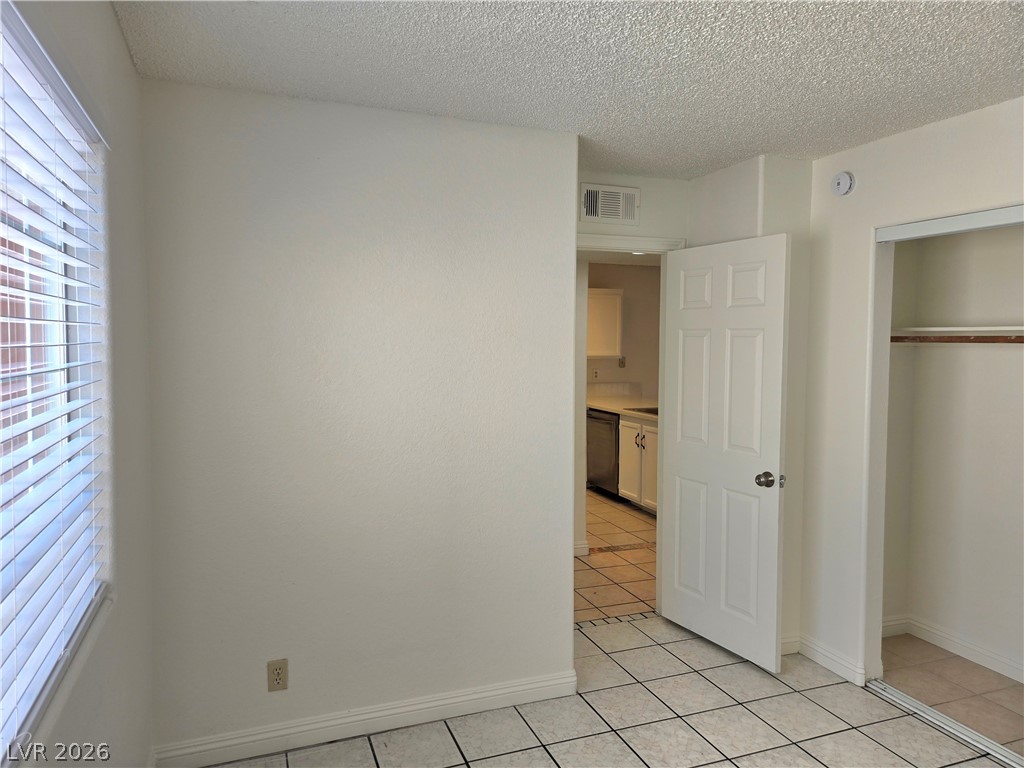 Photo 19 of 32, 1800 Edmond Street #145