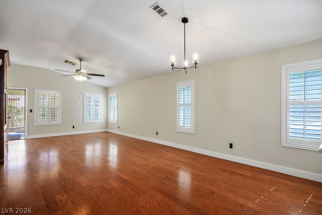 Photo 4 of 4824 Lawnwood Court