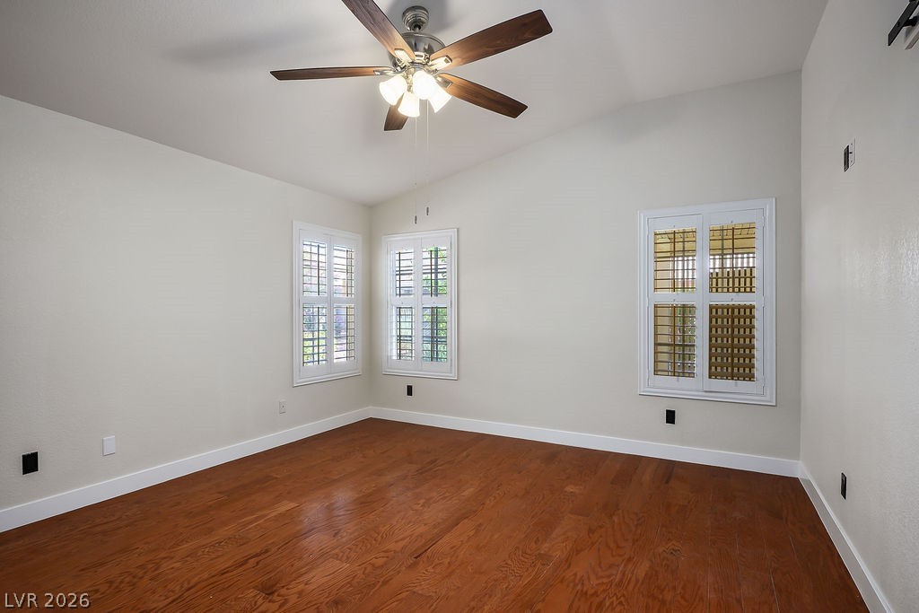 Photo 10 of 32, 4824 Lawnwood Court