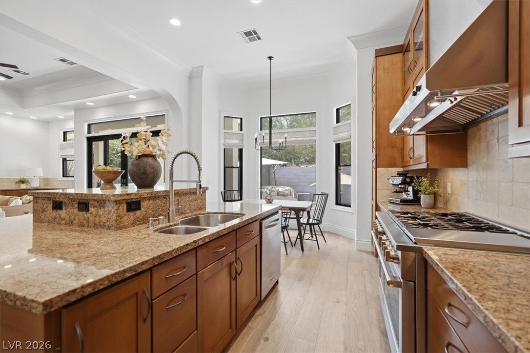 Photo 12 of 54, 2257 Coral Ridge Avenue