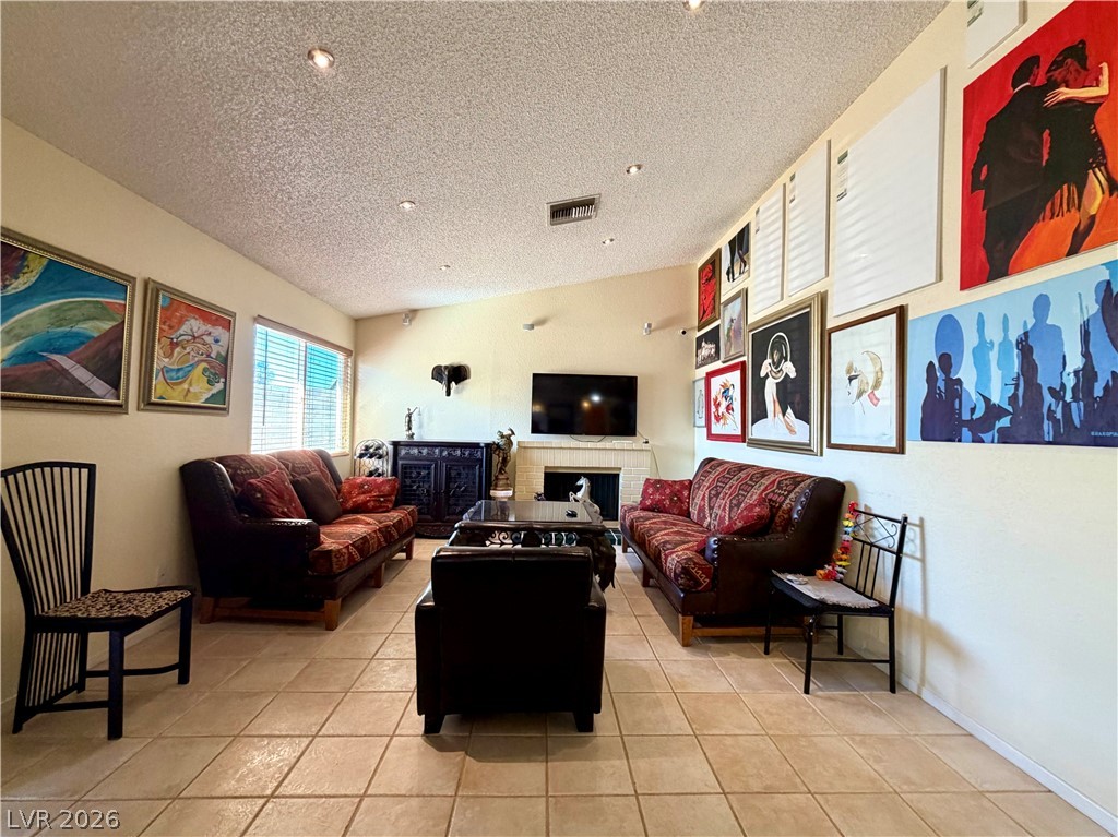 Photo 4 of 6752 Arroyo Avenue