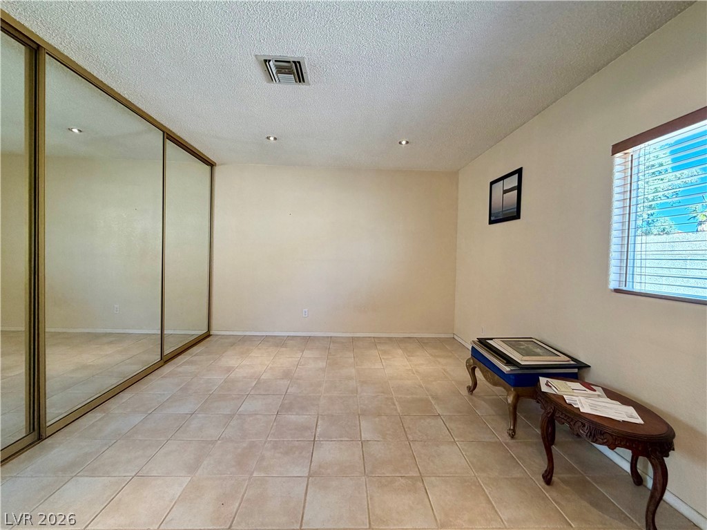 Photo 14 of 26, 6752 Arroyo Avenue