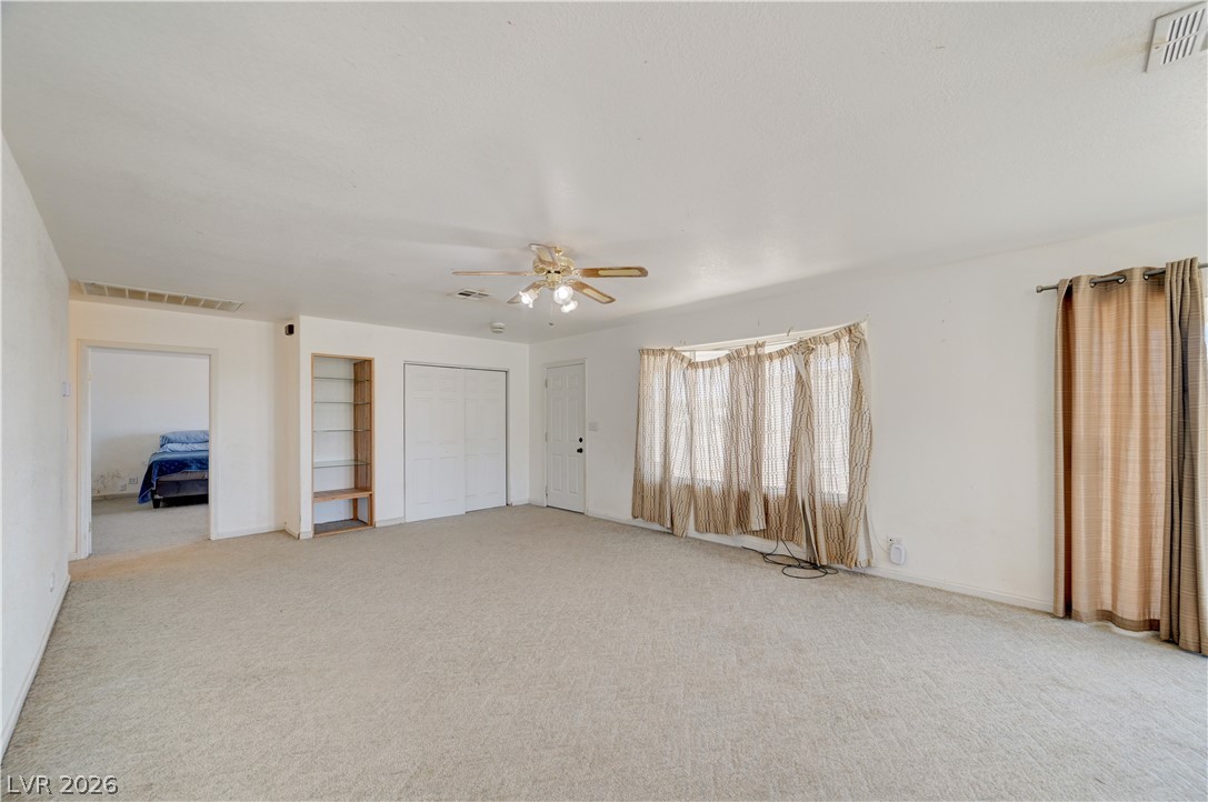 Photo 4 of 590 E Encinitas Street