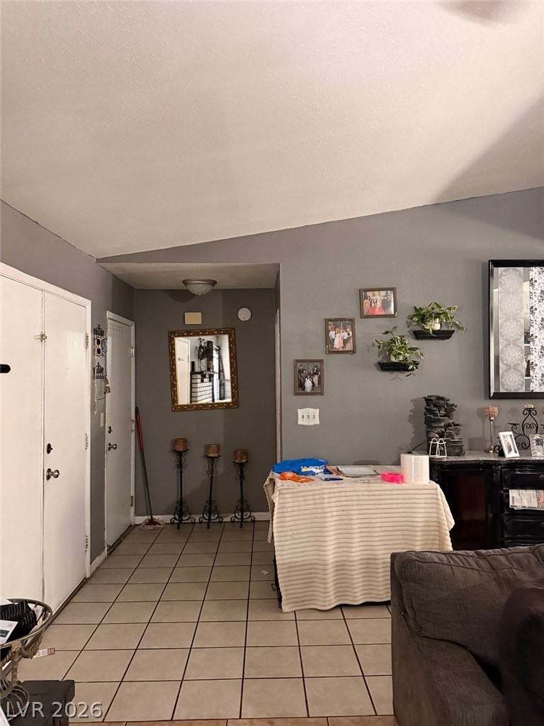 Photo 4 of 1819 Shagbark Lane
