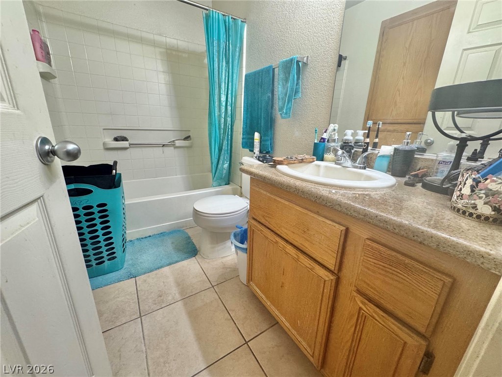 Photo 12 of 13, 3318 N Decatur Boulevard #2040