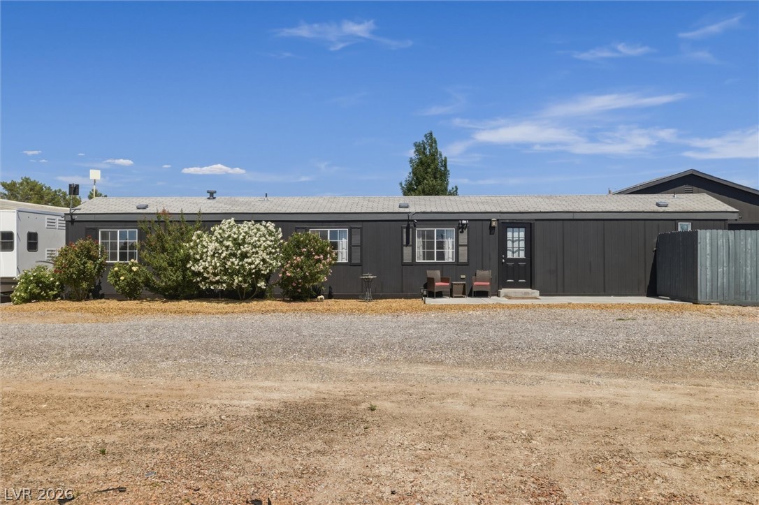 Photo 4 of 641 S Woodchips Road