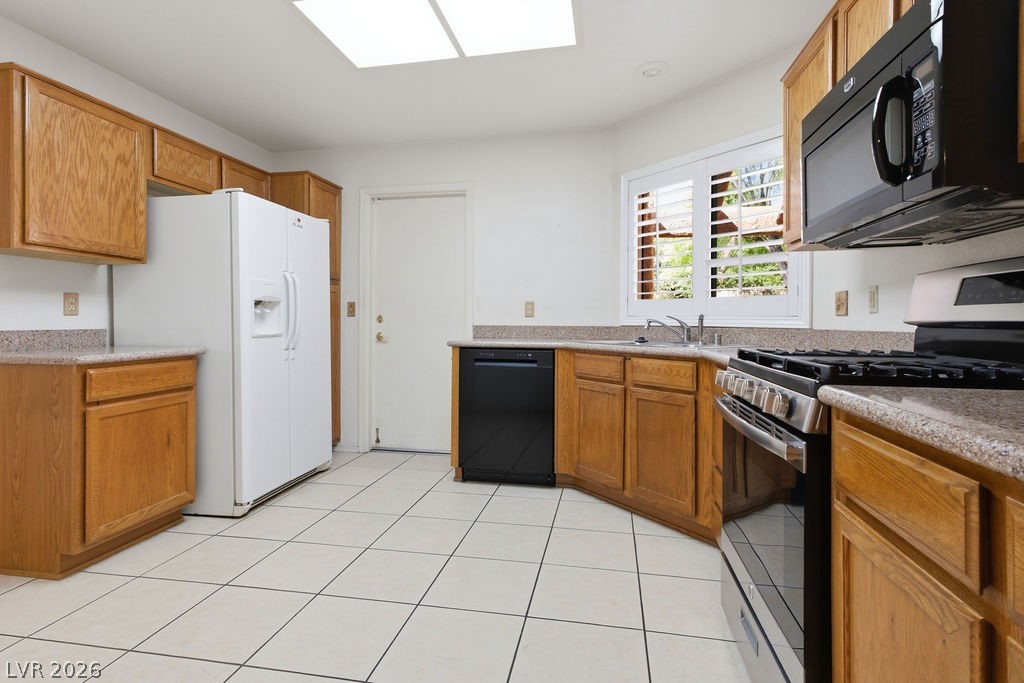 Photo 13 of 56, 8601 Willowrich Drive