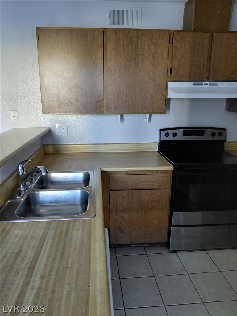 Photo 7 of 16, 4622 Tracylynn Lane