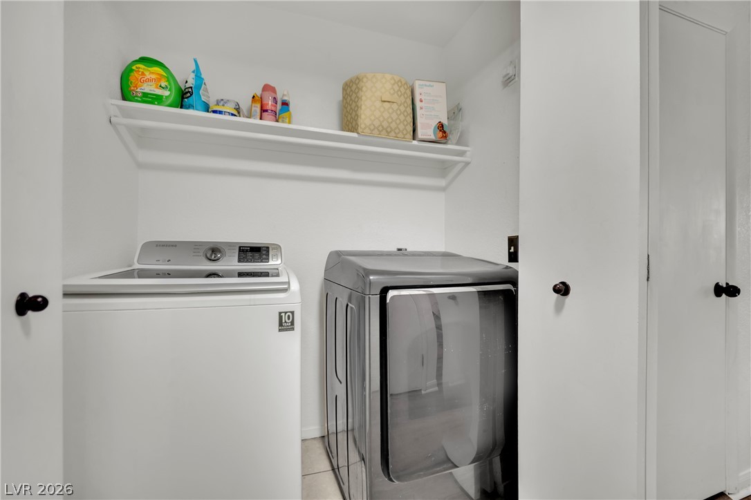 Photo 18 of 24, 929 Rockview Drive #202