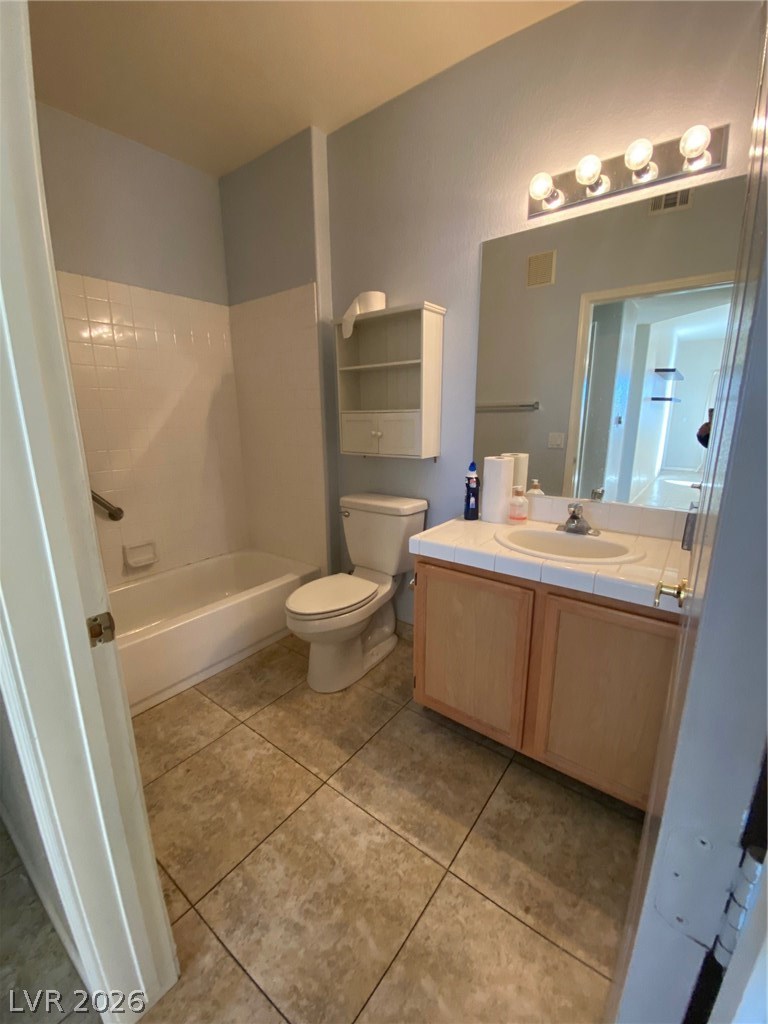 Photo 17 of 24, 1050 E Cactus Avenue #1080