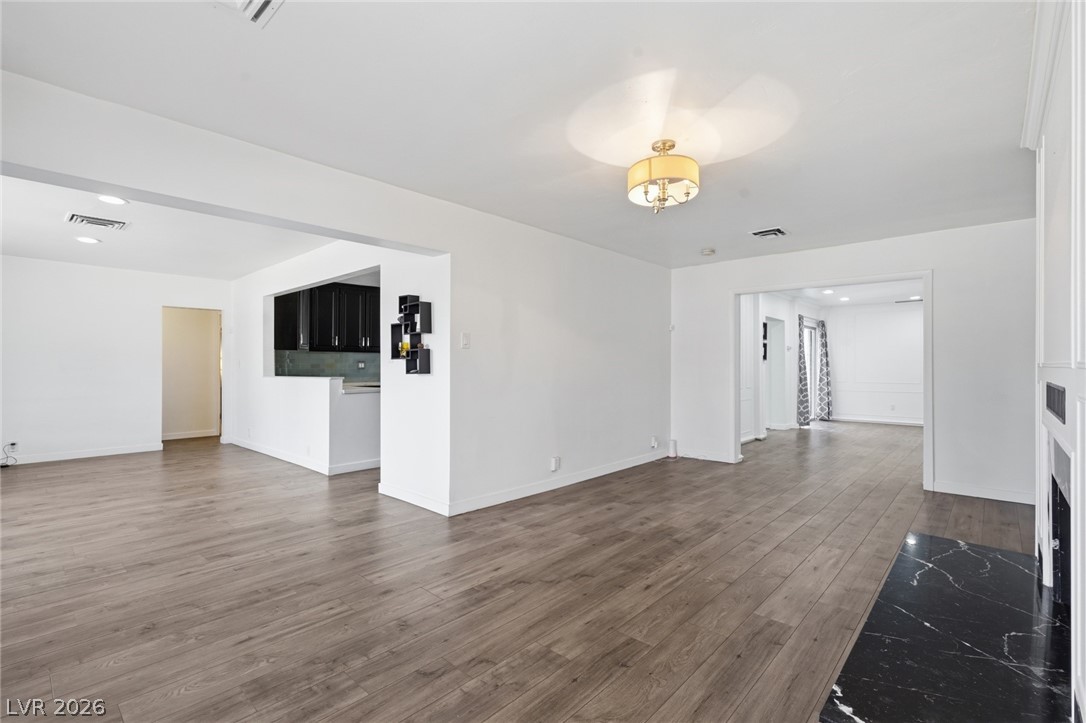 Photo 28 of 63, 909 Canosa Avenue