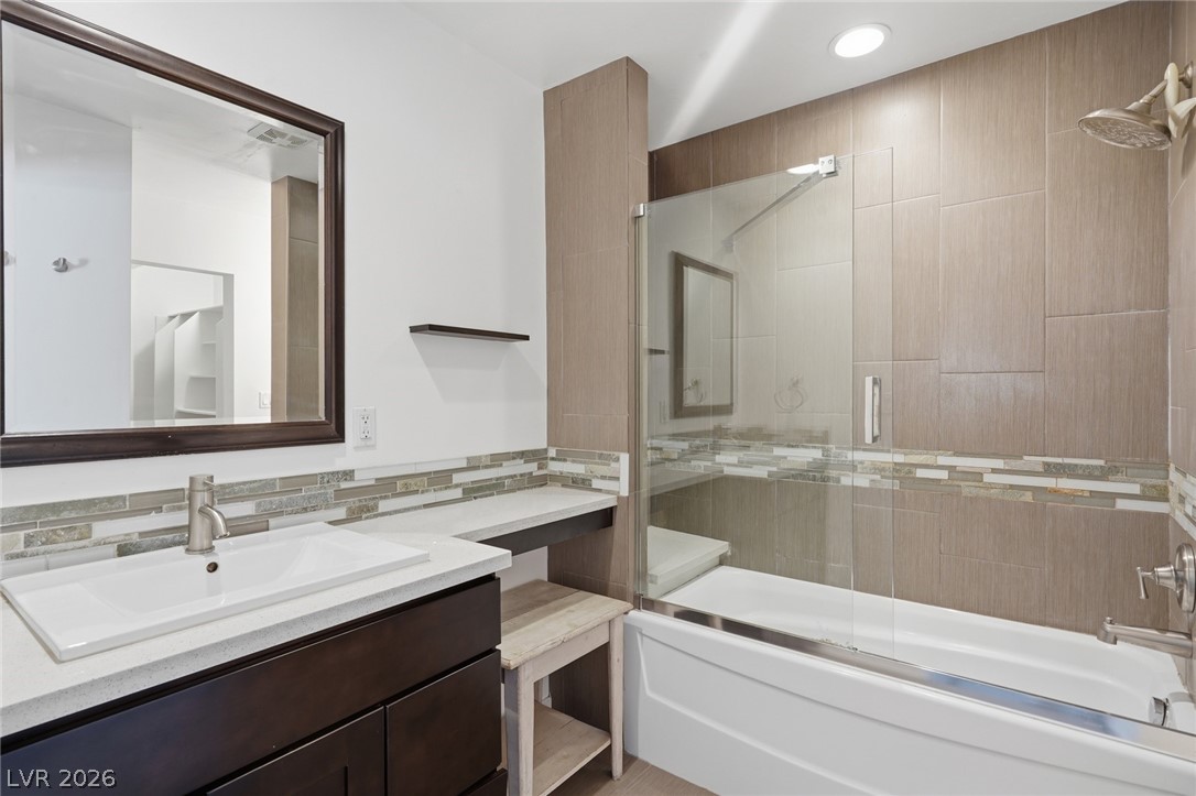 Photo 13 of 63, 909 Canosa Avenue