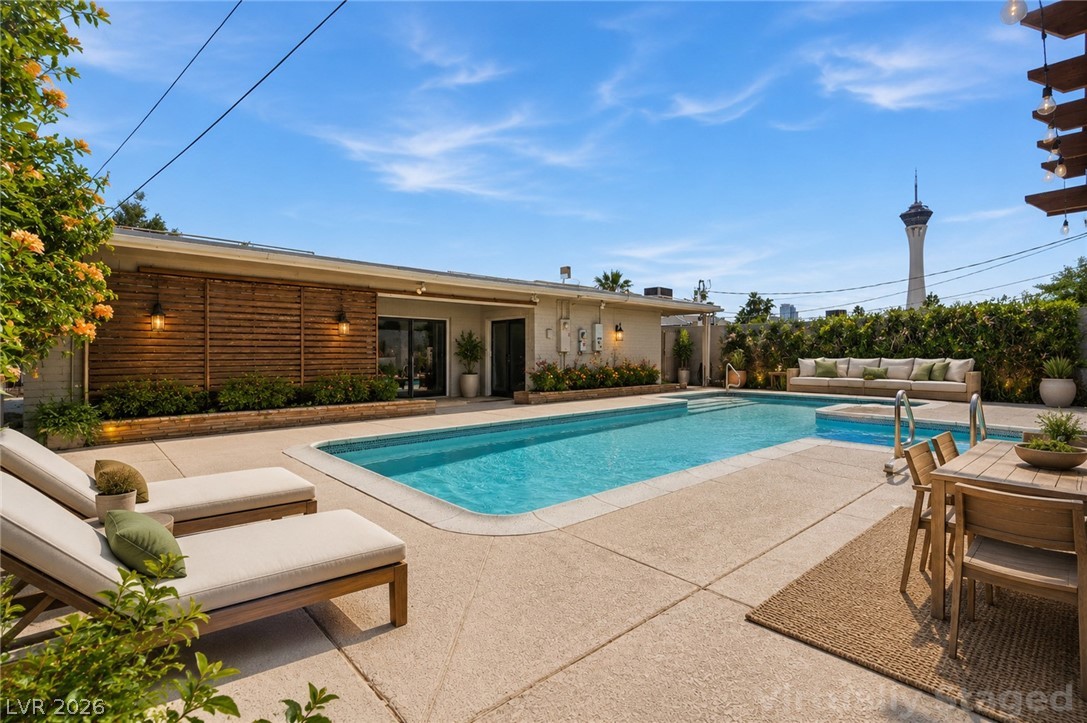 909 Canosa Avenue, Las Vegas
