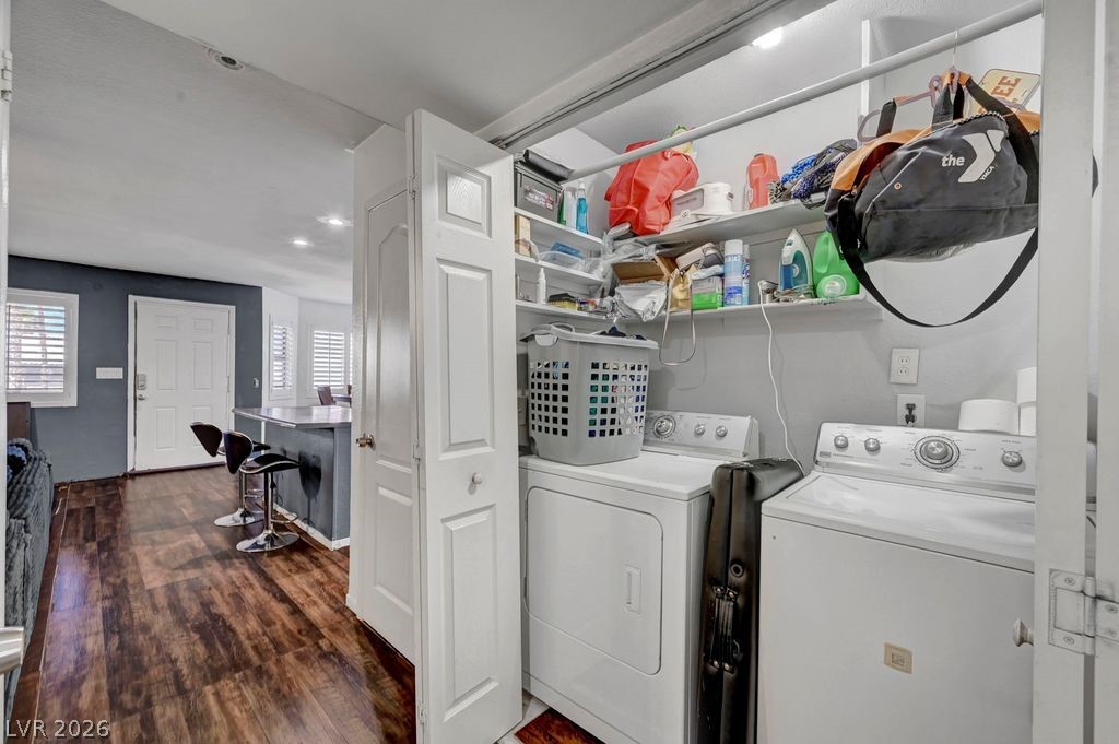 Photo 23 of 34, 7600 Cromberg Avenue #201