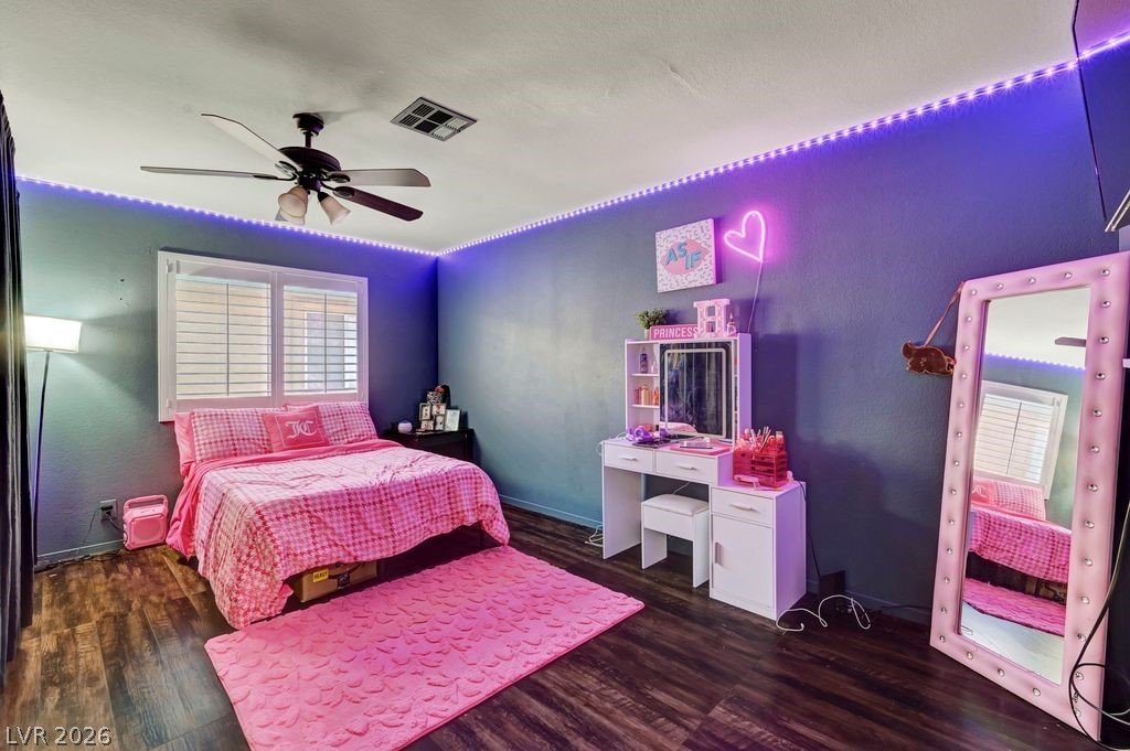 Photo 27 of 34, 7600 Cromberg Avenue #201