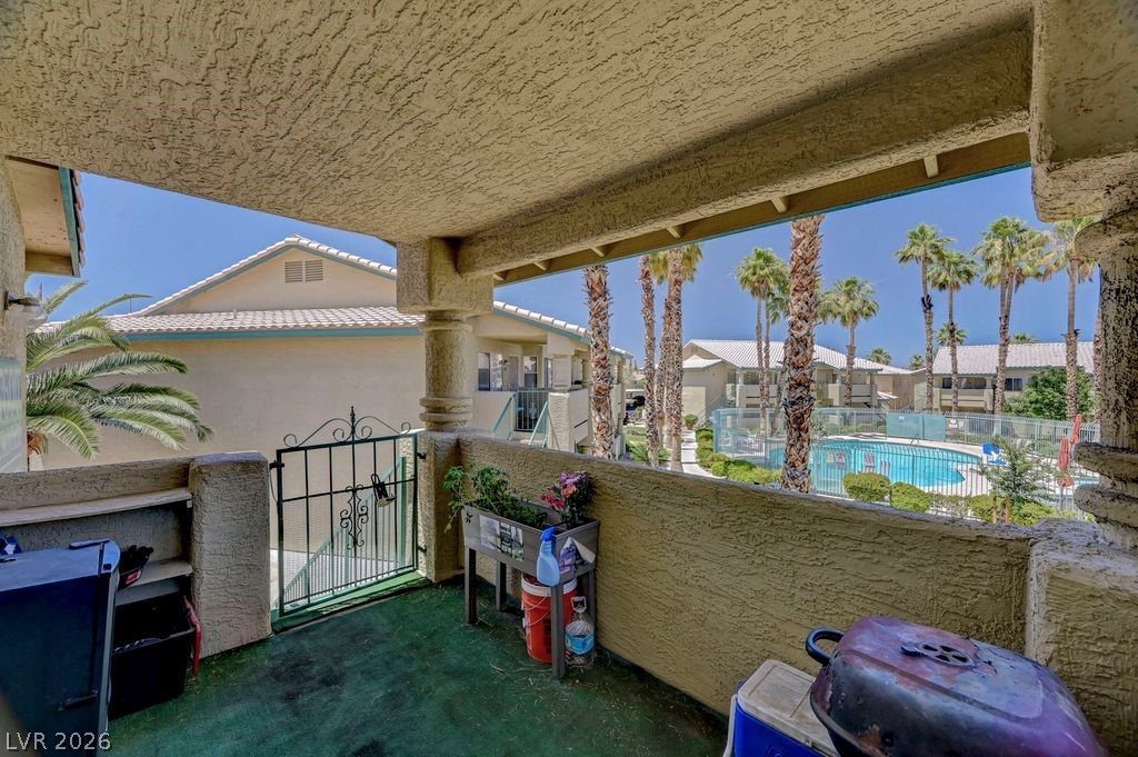 Photo 29 of 34, 7600 Cromberg Avenue #201