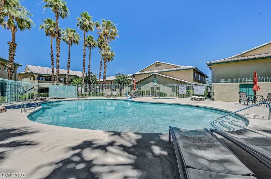 Photo 33 of 34, 7600 Cromberg Avenue #201