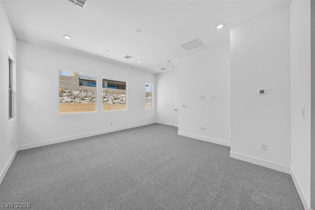 Photo 10 of 42, 382 Tigullio Avenue