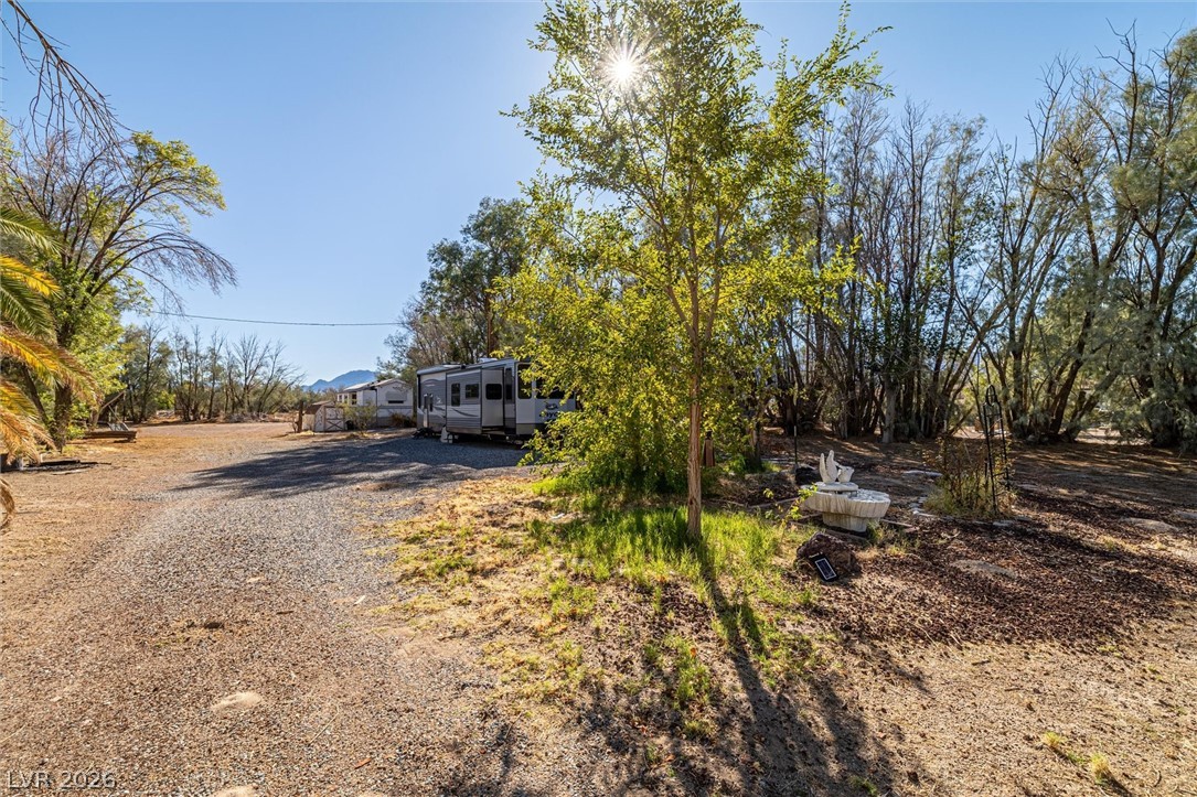 Photo 6 of 33, 3805 W Amargosa Farm Road