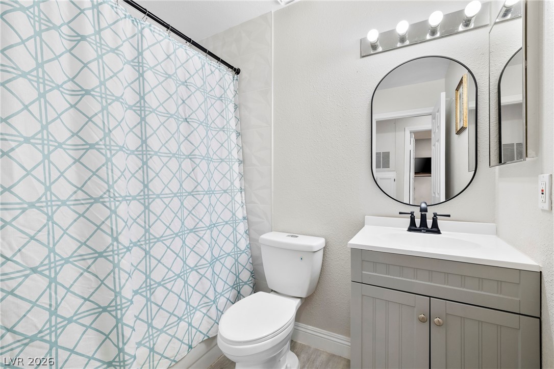 Photo 10 of 13, 2141 Twickenham Place #D