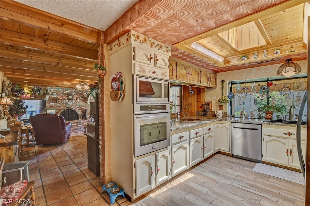 Photo 6 of 44, 2230 Pinto Road