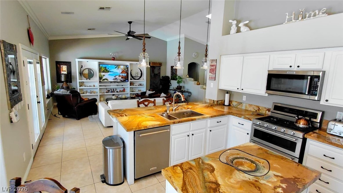 Photo 15 of 34, 2490 Hoopes Avenue