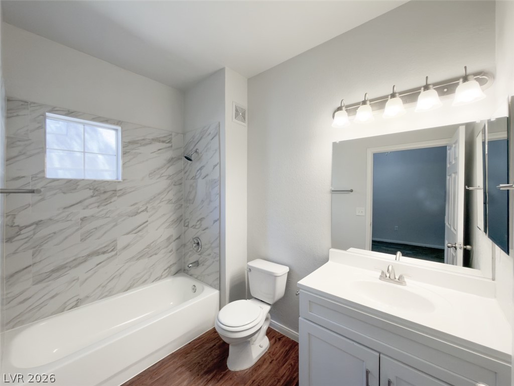 Photo 9 of 14, 5250 S Rainbow Boulevard #1102