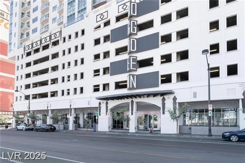 Photo 2 of 150 Las Vegas Boulevard #2512
