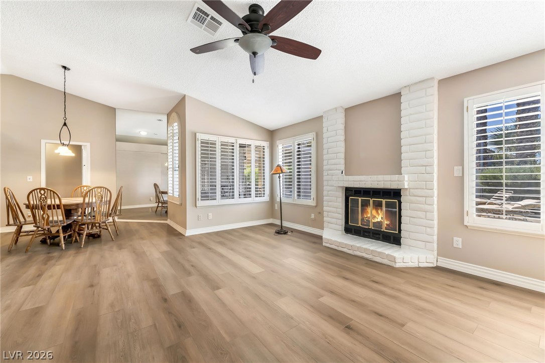 Photo 5 of 3181 Shadow Bluff Avenue