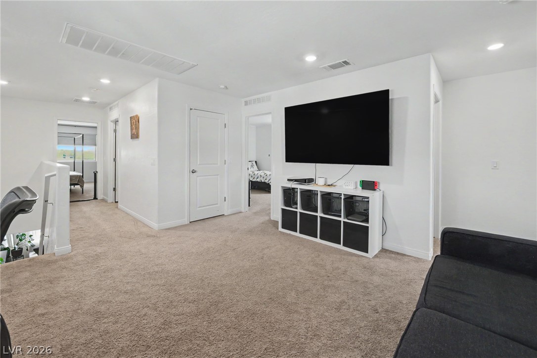 Photo 17 of 34, 6860 Toros Street