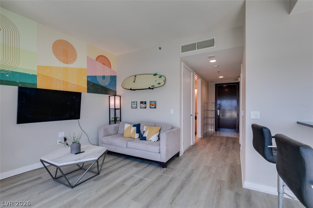Photo 16 of 25, 4525 Dean Martin Drive #810