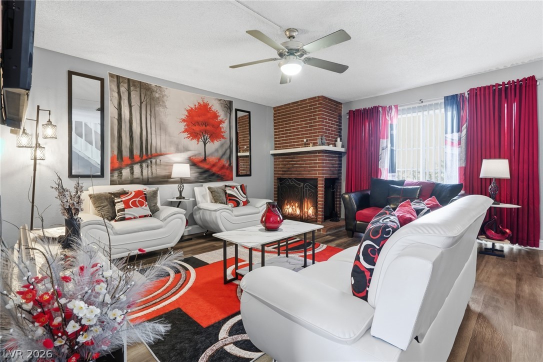 624 Brookway Lane, Las Vegas 89169