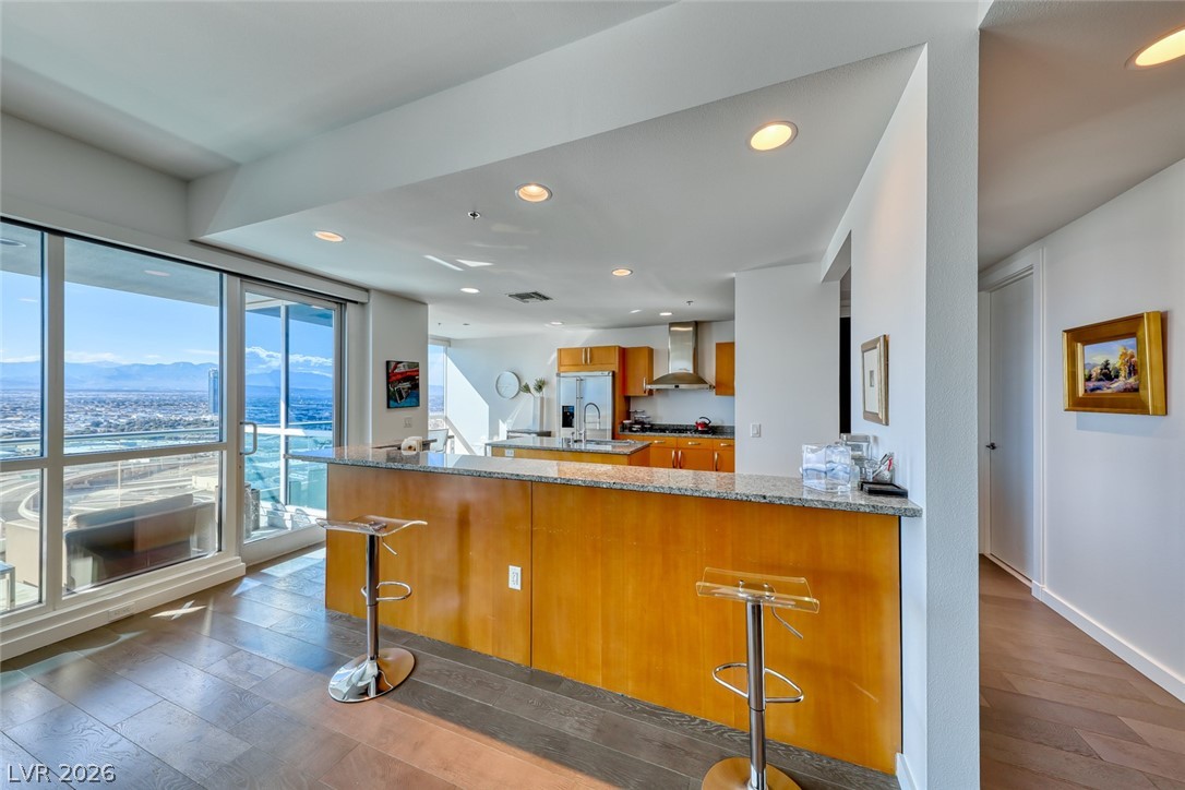 Photo 7 of 44, 4525 Dean Martin Drive #2806