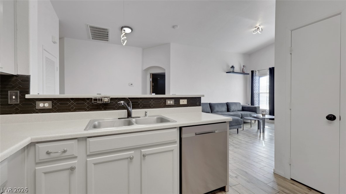 Photo 11 of 30, 5940 High Steed Street #101