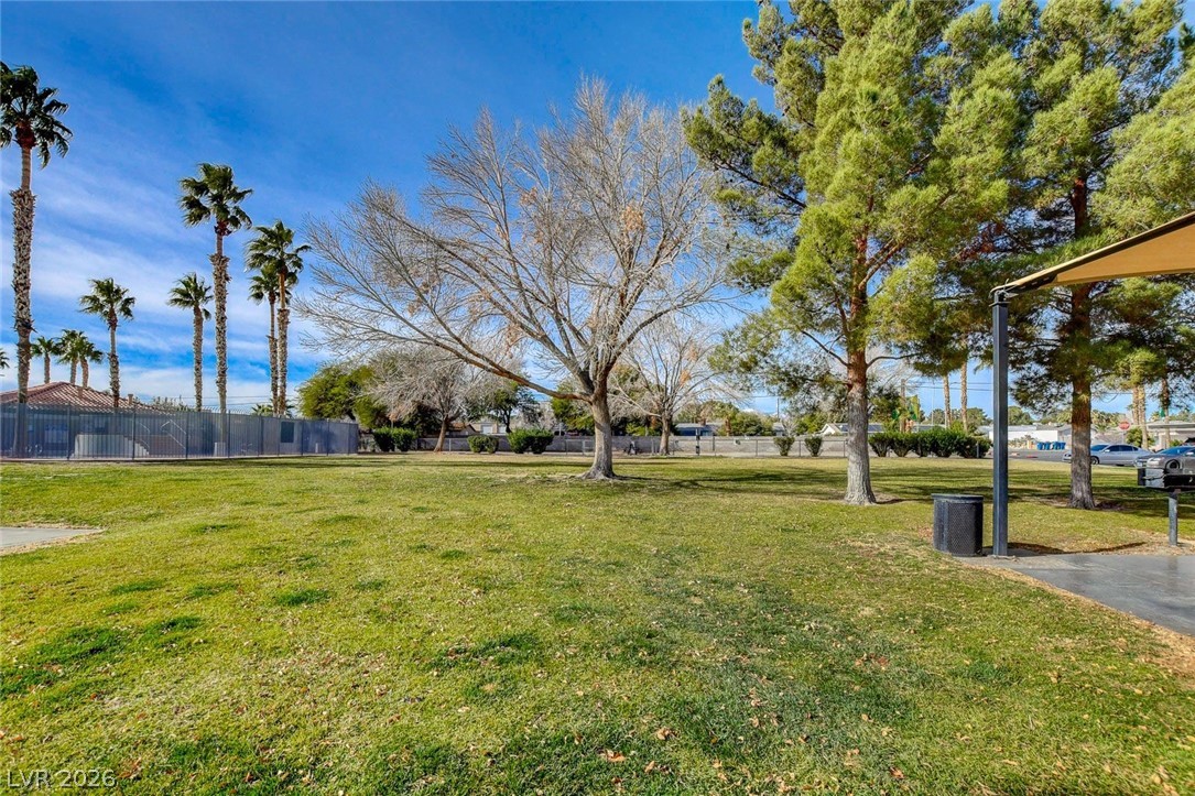 Photo 41 of 50, 3318 N Decatur Boulevard #2072