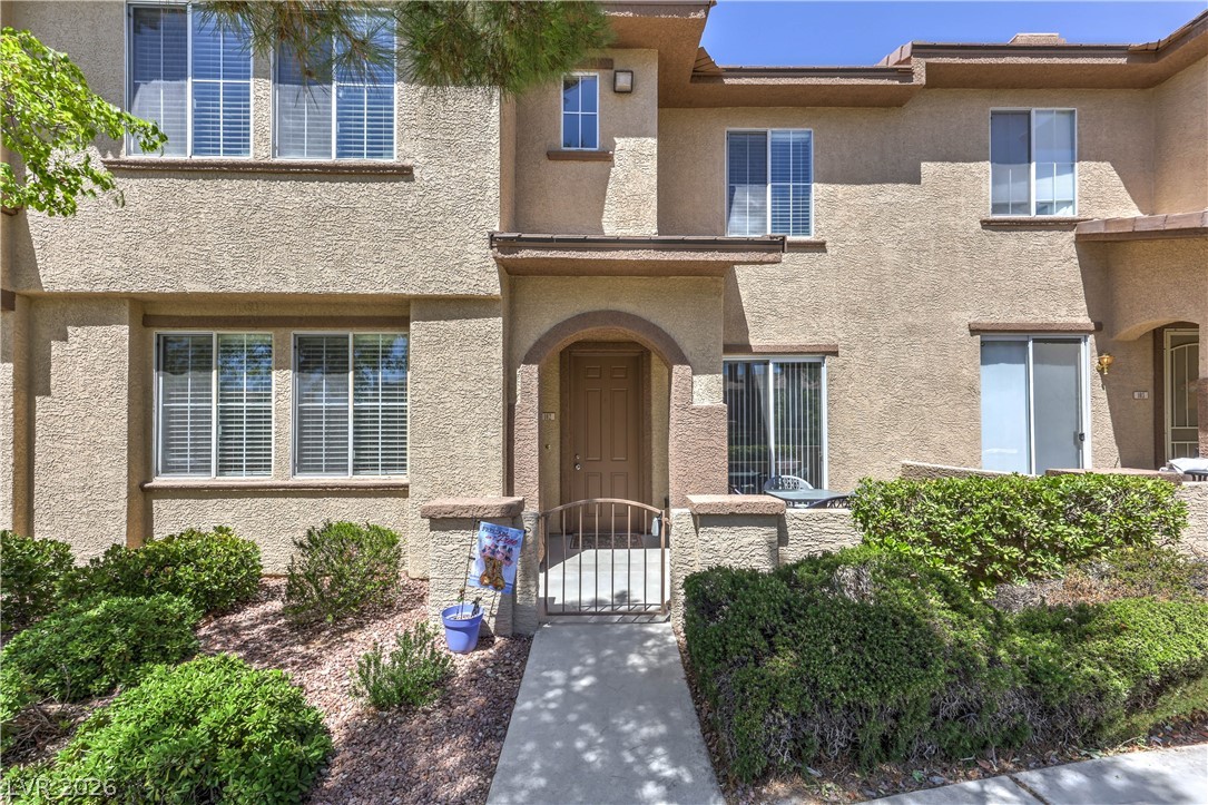 10200 Deerfield Beach Avenue #102, Las Vegas 89129