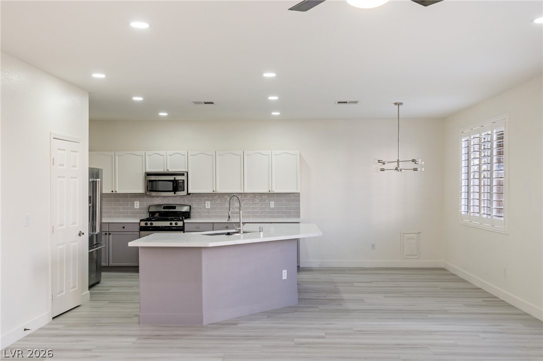 Photo 6 of 32, 6856 Scarlet Flax Street