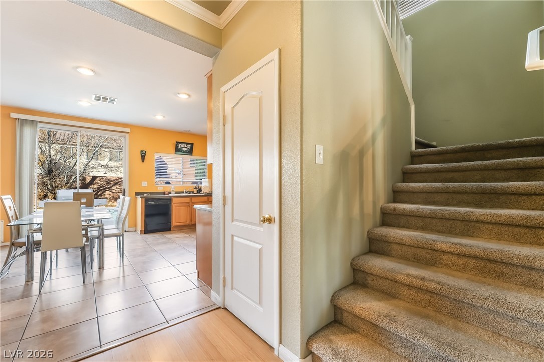 Photo 15 of 35, 236 Calvino Avenue