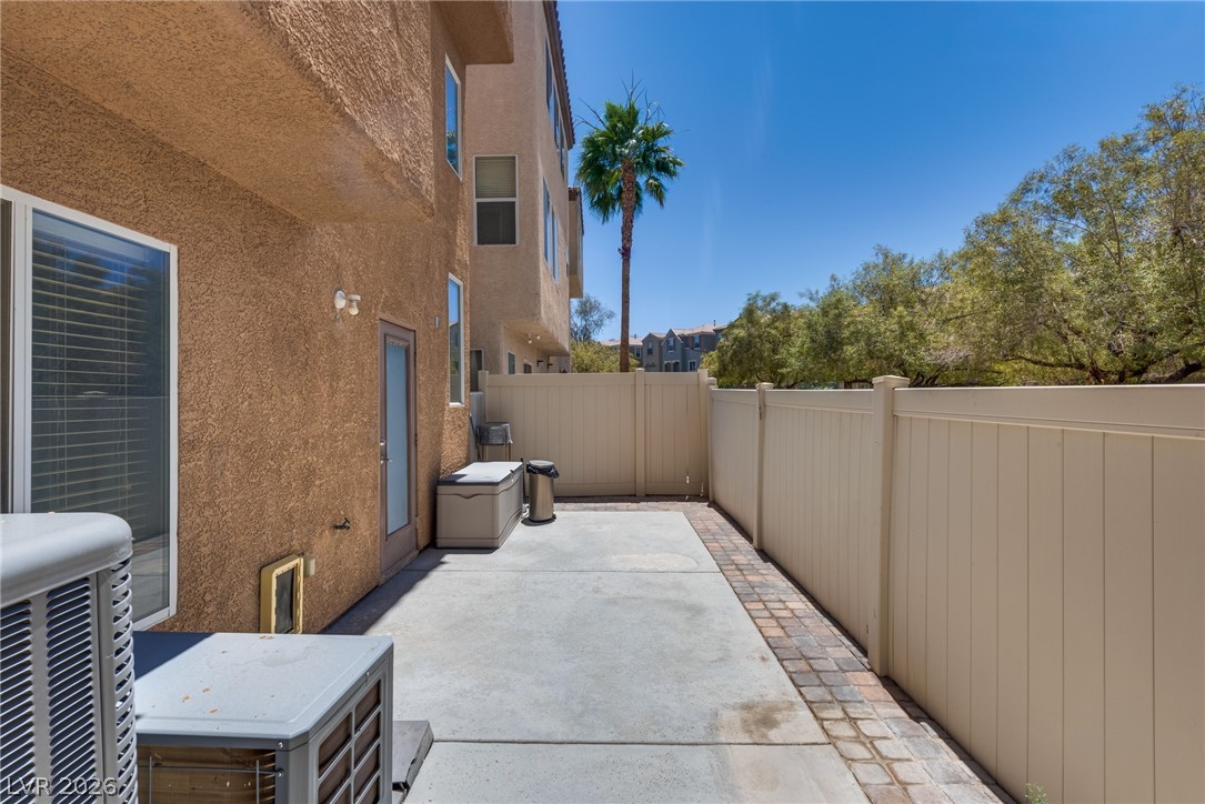 Photo 6 of 34, 10817 Holmfield Street