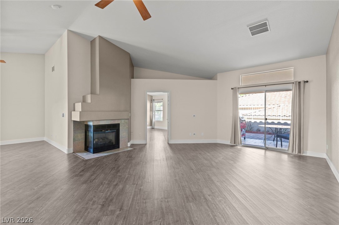 Photo 10 of 50, 3352 Kylemore Street #103