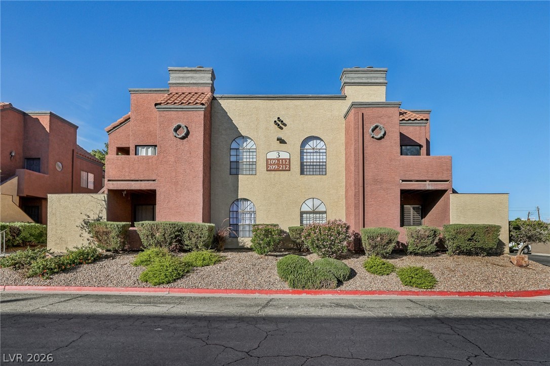 4050 Pacific Harbors Drive #112, Las Vegas 89121