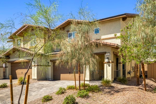 302 Bay Village Place, Henderson 89011
