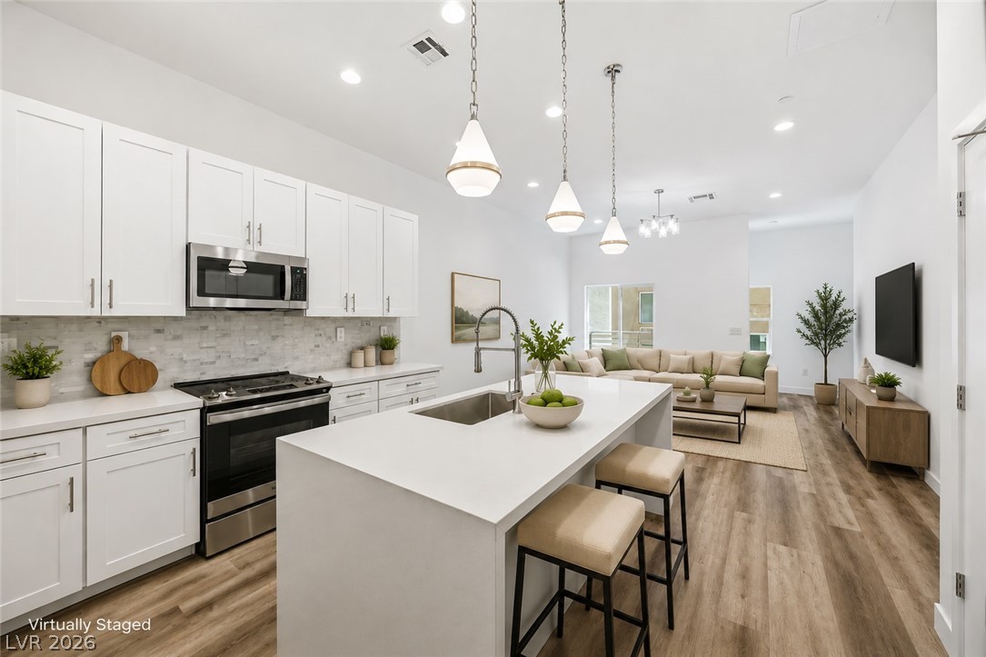 1164 Prospering Creek Street, Las Vegas 89135