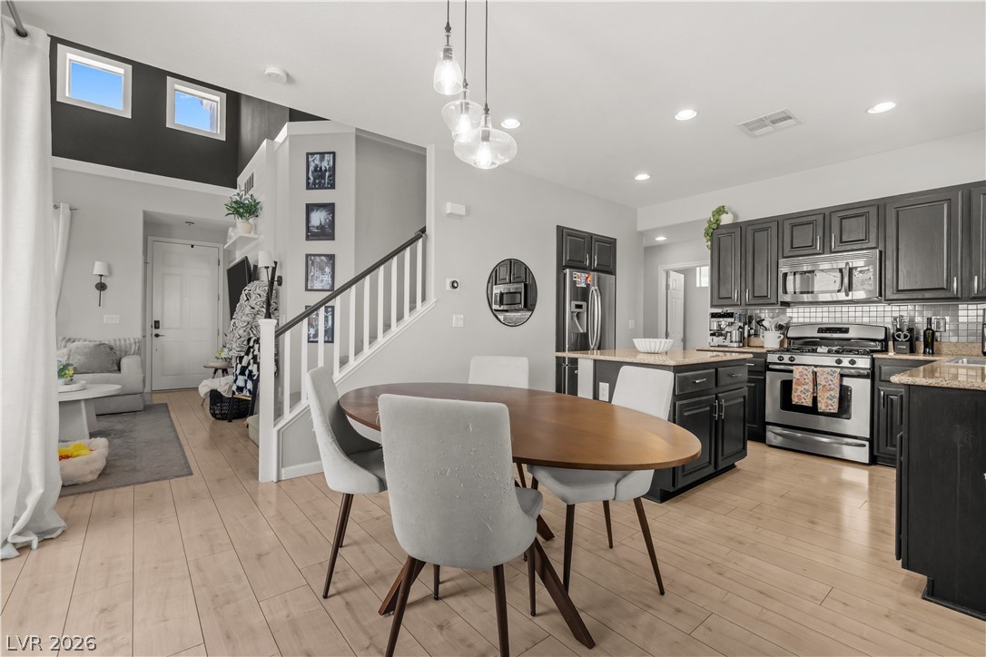 Photo 9 of 39, 7648 Belhurst Avenue