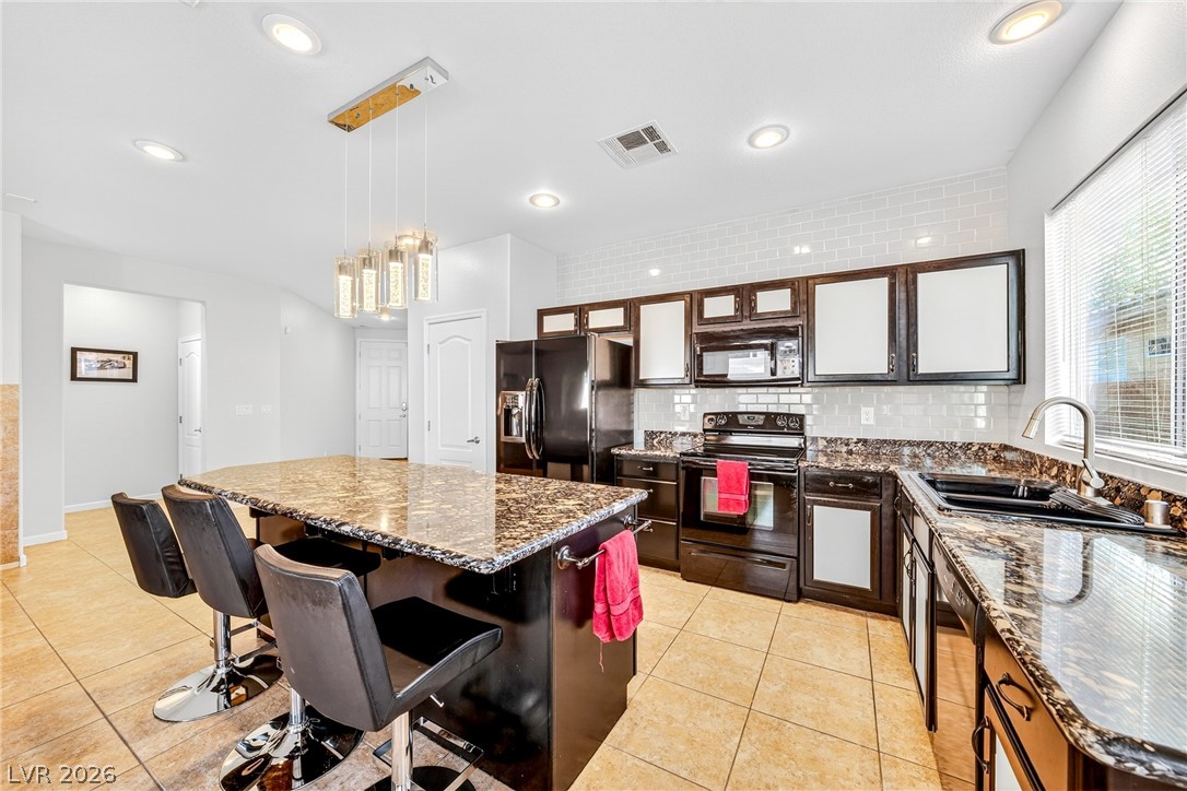 Photo 5 of 4911 Novelli Place