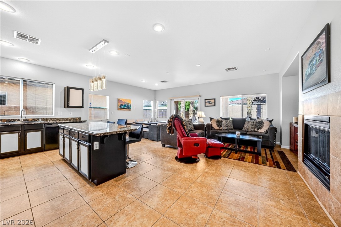 Photo 7 of 28, 4911 Novelli Place
