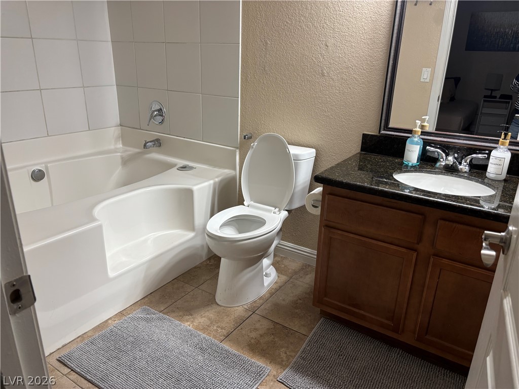 Photo 4 of 3145 E Flamingo Road #1076
